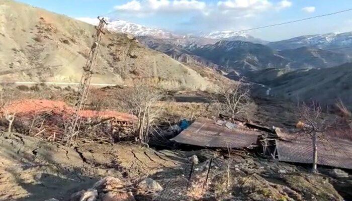 Deprem sonrası heyelan felaketi! Bir sokağı yuttu, 15 ev yok oldu