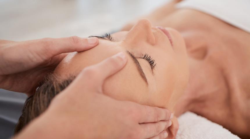 Refleksoloji haritası nedir, refleksoloji masajı neye iyi gelir? Yüz el ayak refleksoloji ayak haritası nasıl uygulanır?