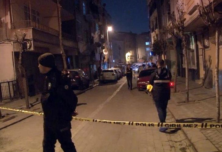 �stanbul'da silahl� �at��ma! Yaral�lar var