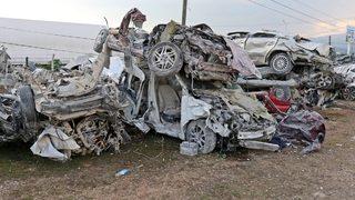 Depremde hurdaya dönen araçların akıbeti belli oldu: Sahipleri bulunamazsa Milli Emlak'a devredilecek