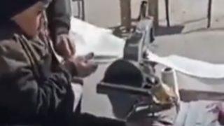 Kendisi küçük ama kalbi çok büyük! 15 yaşındaki Emircan’ın depremzedeler için çadır diktiği anlar duygulandırdı