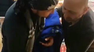 Görenler kavga ettiklerini zannetti! Türk esnafın para almak istemediği anlar Çin televizyonunda böyle gösterildi