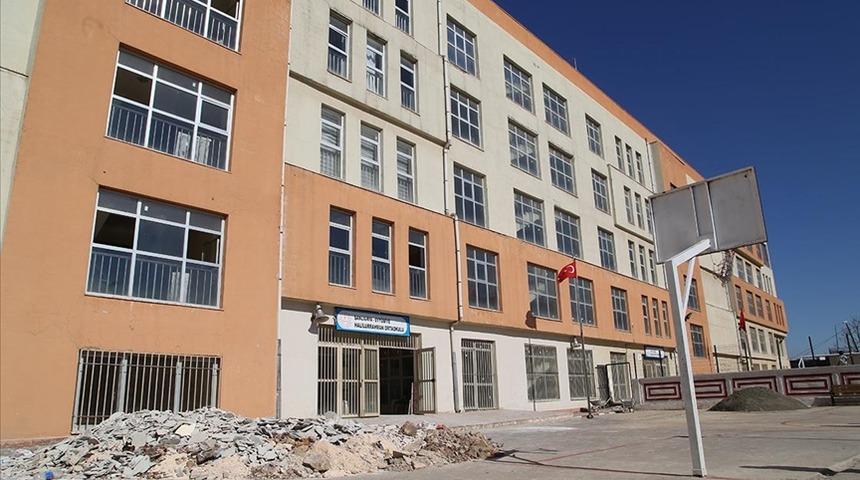 Okullar ne zaman açılacak? 27 Şubat'ta deprem bölgesinde okullar tatil mi, açılacak mı? İşte son açıklamalar