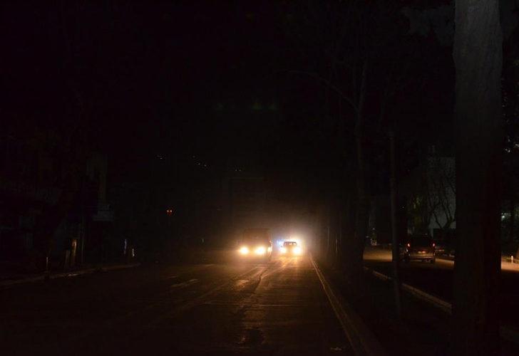 Kahramanmaraş’ta depremin ardından cadde ve sokaklar sessizliğe büründü