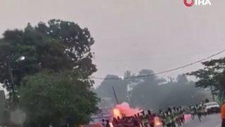 Kamerun'daki patlama anı kamerada! 600 sporcunun katıldığı dağ yürüyüşüne bombalı saldırı