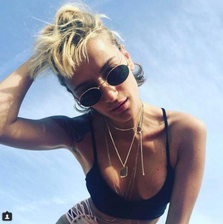 Didem Soydan, fotoğraflarını yoruma kapattı! G4