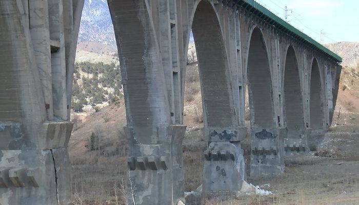 94 yıllık Alman Köprüsü depremde yıkılmadı