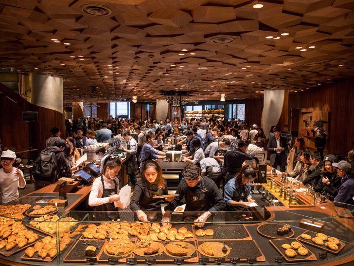 Kahve devi Starbucks'tan bugüne kadarki en büyük şube! Tam 2 bin 800 metrekare... G3