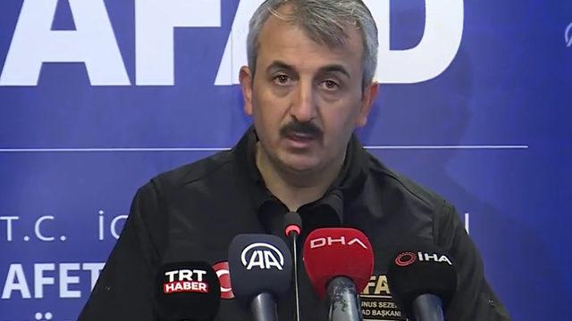 SON DAKİKA | AFAD Başkanı Yunus Sezer'den önemli açıklamalar! Depremlerde hayatını kaybedenlerin sayısını duyurdu
