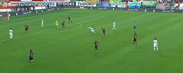 Okan Kocuk'un Alanyaspor maçında yaptığı hatalar sonrası Galatasaray taraftarı çıldırdı! "Bu lig bitmez" G2