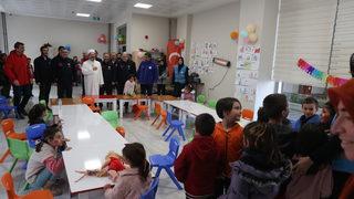 Diyanet İşleri Başkanı Erbaş, Malatya'da depremzedelerle bir araya geldi