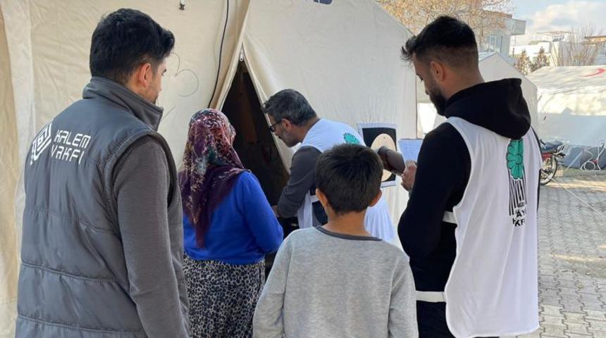 STK'ler depremzedelere y&ouml;nelik yardım &ccedil;alışmalarına devam ediyor