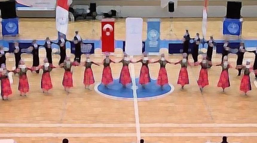 Halk oyunları ekibi Macaristan'a mı iltica etti! Kafa karıştıran açıklama