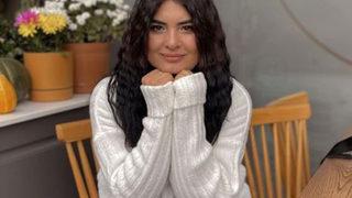 Eski gelin adayı Hanife Gürdal pozlarını paylaşınca... Ülke ne durumda bu pozlar ne? yorumu kızdırdı