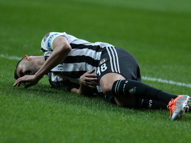 Beşiktaş'a Rachid Ghezzal'dan kötü haber geldi! 4.5 ay aranın ardından geri dönmüştü ama...