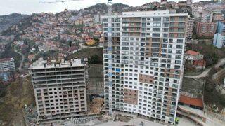 Sosyal medyada gündem oldu! 24 katlı o binayı yapan müteahhit konuştu: 'Kendim de oturuyorum, yıkılma ihtimali yok'