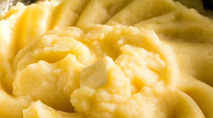 Buzdolabına asla koymamanız gereken en zararlı yiyecek! Masum duruyor ama kansere neden olabilir