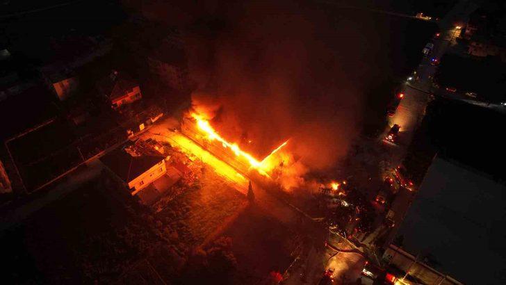 SON DAKİKA | Antakya'da fabrika yangını! Ekiplerin müdahalesi sonuç verdi G5