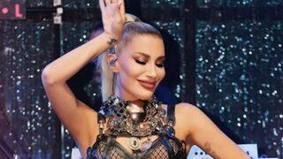 İrem Derici’den sevgilisiyle romantik poz! Survivor’ın yıldızı ile aşka geldi, yorum yağdı