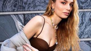 Nilperi Şahinkaya'nın babası büyükelçiymiş! 39 yıl sonra temelli olarak Türkiye'ye döndü