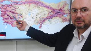 Ege'deki fay hatlarının boyuna dikkat çekerek uyardı: Denizli, Aydın ve Manisa çok riskli, Uşak avantajlı!