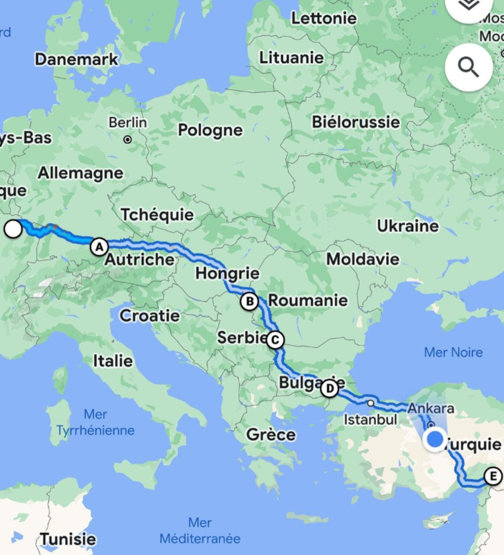 Fransa’da yaşayan Yozgatlı tır şoförü Gülfem Zengin, kendi tırıyla 4300 kilometre yol giderek deprem bölgesine ulaştı! Yardımları böyle götürdü G2