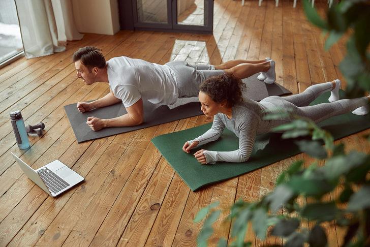 Evde yapılabilecek en etkili egzersiz spor hareketleri nelerdir? Evde spor yapmak için en kolay hareketler ve egzersiz önerileri