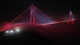 Sis nedeniyle kapatılmıştı! İstanbul Boğazı'ndaki gemi trafiği kuzey-güney yönlü açıldı