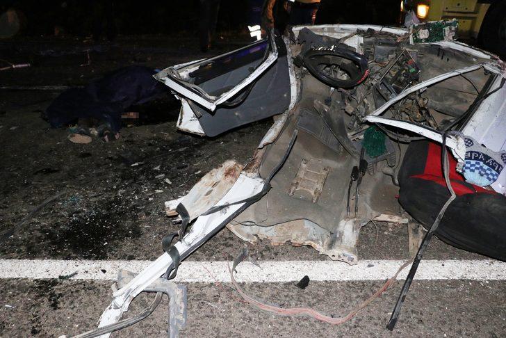 Katliam gibi kaza! Arabadan geriye hiçbir şey kalmadı G4