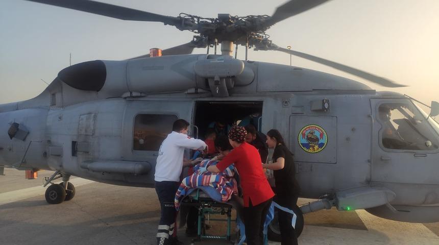 Hatay'da tedavi gören bir kişi TSK helikopteriyle Adana'ya nakledildi