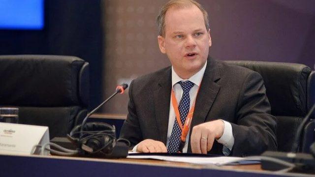 Yunanistan'da tren kazası sonrası istifa eden Kostas Karamanlis kimdir, kaç yaşında? Yunanistan'da tren kazasında 38 kişi öldü!