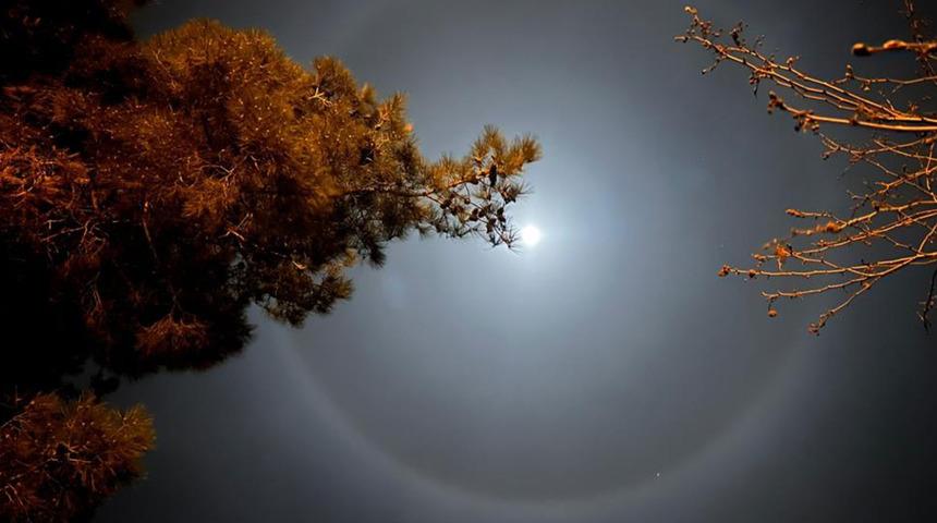 Deprem bölgesinde tedirginlik oluşturan görüntü! Ay halesi olduğu ortaya çıktı
