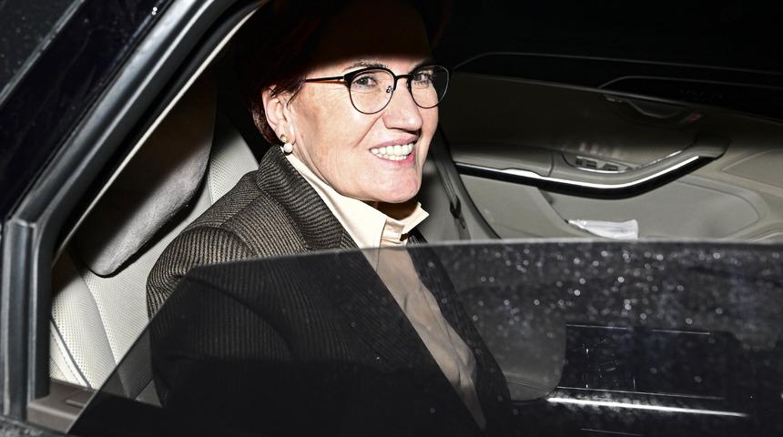 Son dakika haberi: Meral Akşener olağanüstü toplantıya sloganlar eşliğinde gelmişti çıkışta tek kelimelik açıklama yaptı