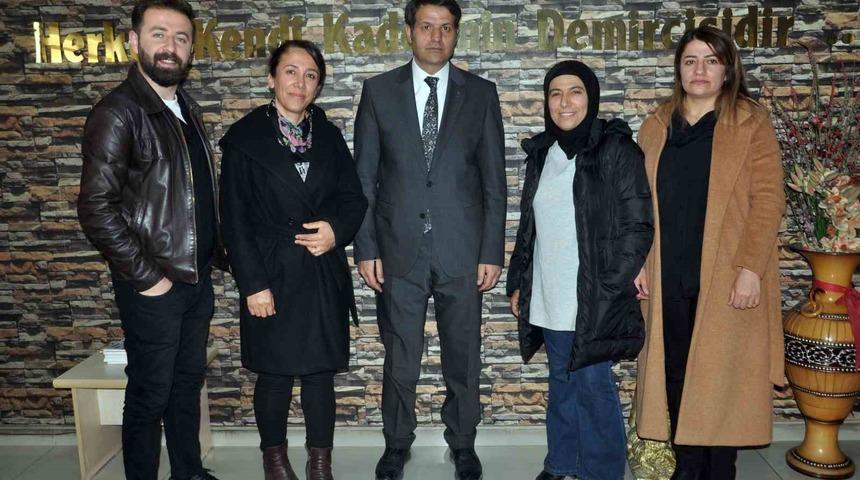 Yüksekovalı kuaförlerden depremzedelere ücretsiz kişisel bakım hizmeti