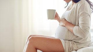 Hamileler şalgam içebilir mi, şalgam suyu sağlıklı mı? Hamilelikte şalgam nasıl tüketilir mi, şalgam suyu mideye zarar verir mi?