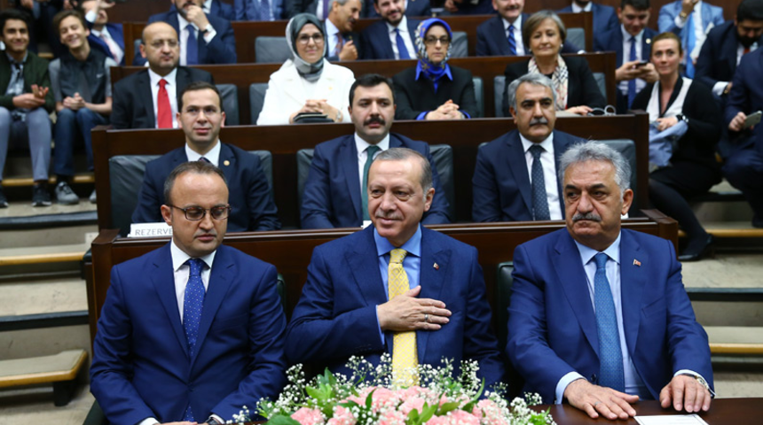 Son dakika: İYİ Parti'nin altılı masa çıkışı sonrası... AK Parti'nin önemli ismi Yazıcı herkesin merak ettiği soruya yanıt verdi! 'Gönlümüz açık'