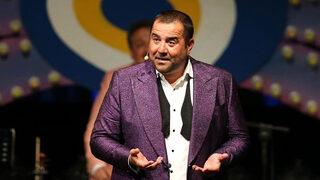 Ata Demirer'den seçim gündemine gönderme! Şeytan diyor aday ol!