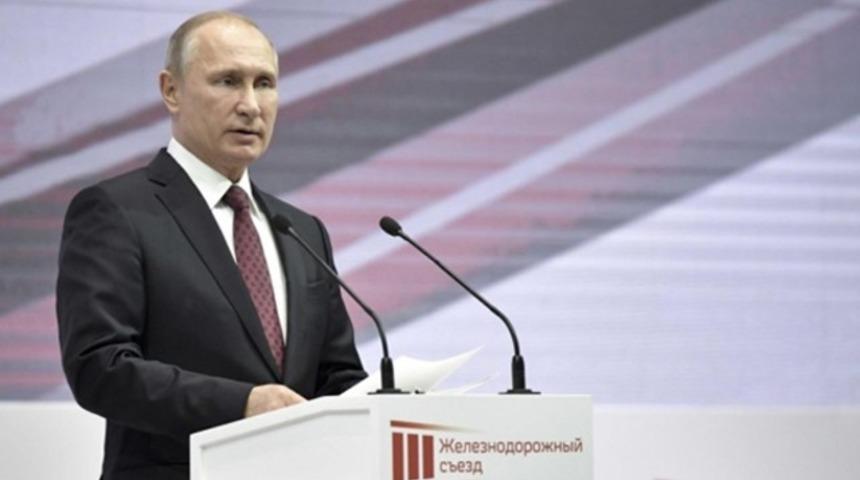 Son dakika Putin aday olacağını açıkladı