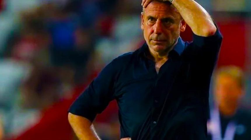 SON DAKİKA: Trabzonspor'da sakatlık şoku! Anastasios Bakasetas sakatlığı nedeniyle Ümraniyespor maçı kadrosundan çıkarıldı