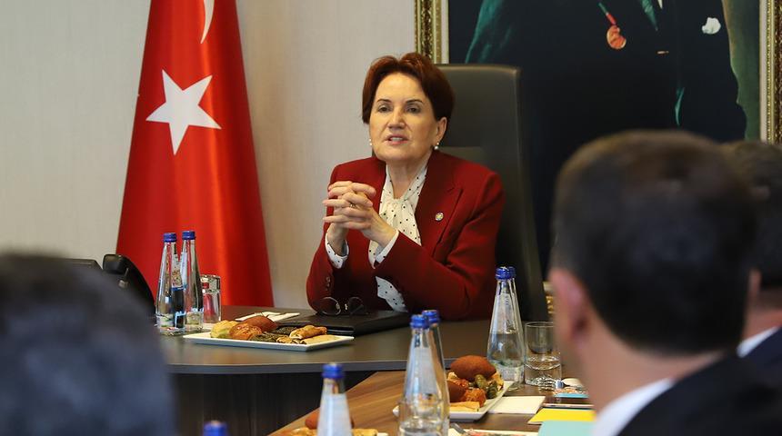 Ankara'da sıcak saatler! Altılı Masa toplantısına gidecek mi? Meral Akşener'den dikkat çeken yanıt
