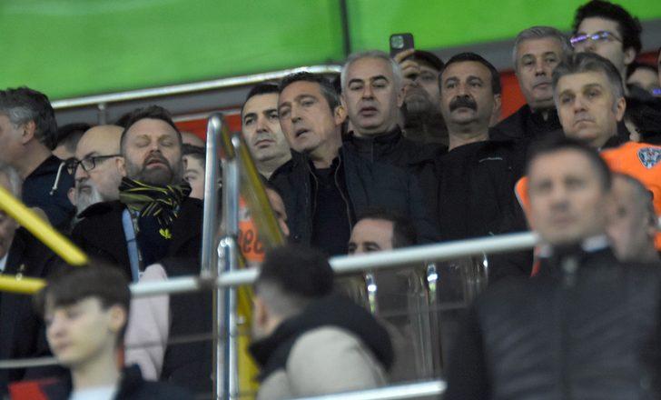 Kayseri'de Fenerbahçe taraftarının stada alınmaması sonrası Başkan Ali Koç tepkisini böyle gösterdi! G2
