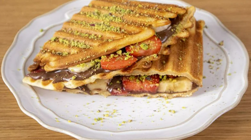 En pratik waffle tarifi! Tost makinesinde waffle nasıl yapılır?