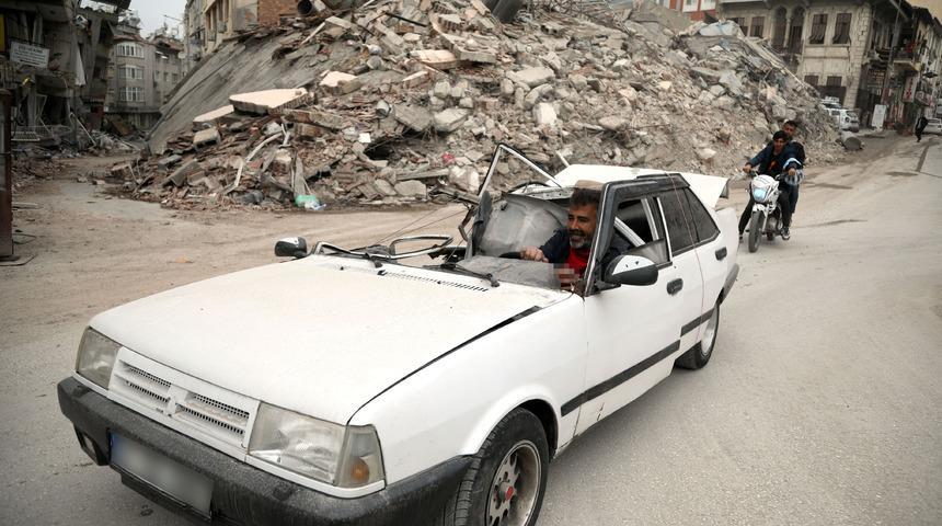 Trafikte görüntülendi, dikkatleri üzerine çekti! "Bu araç, hatıra kalacak" 