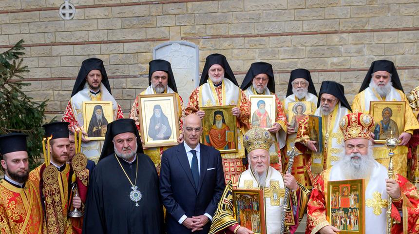 Depremde hayatını kaybedenler için dua ettiler: Yunan Bakan Dendias'tan Fener Rum Patrikhanesi ziyareti
