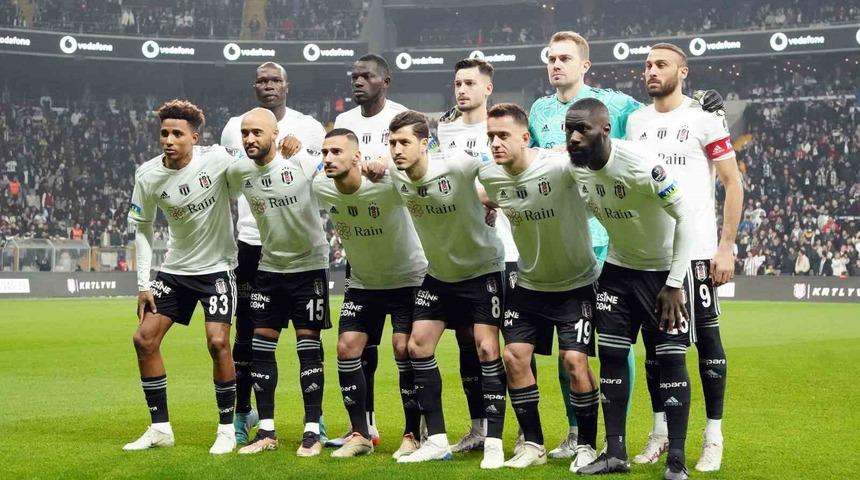 Beşiktaş'ın yıldızı resmen açıkladı! "Amerika'dan gelen teklifi reddettim!"