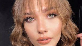 Melisa Döngel dekolteli pozuyla mest etti! “Kurşun atıp kurşun yenilir”