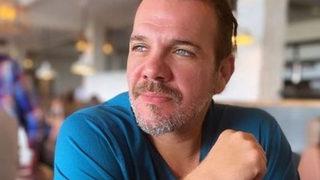 Türkiye'yi terk etmişti... Tolga Karel'den seçim yorumu! Bu zor süreçte...