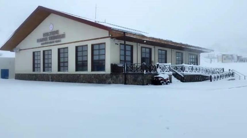 Karabük’te kar yağışı yeniden yüzünü gösterdi