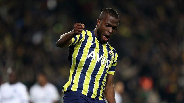 36 yaşındaki Enner Valencia'dan muhteşem gol!