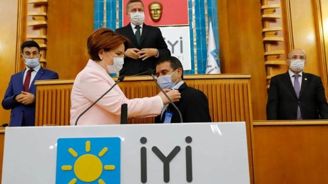 Sosyal medyadan duyurdu! Aşık Mahzuni Şerif'in oğlu Emrah Mahzuni, İYİ Parti'den istifa etti